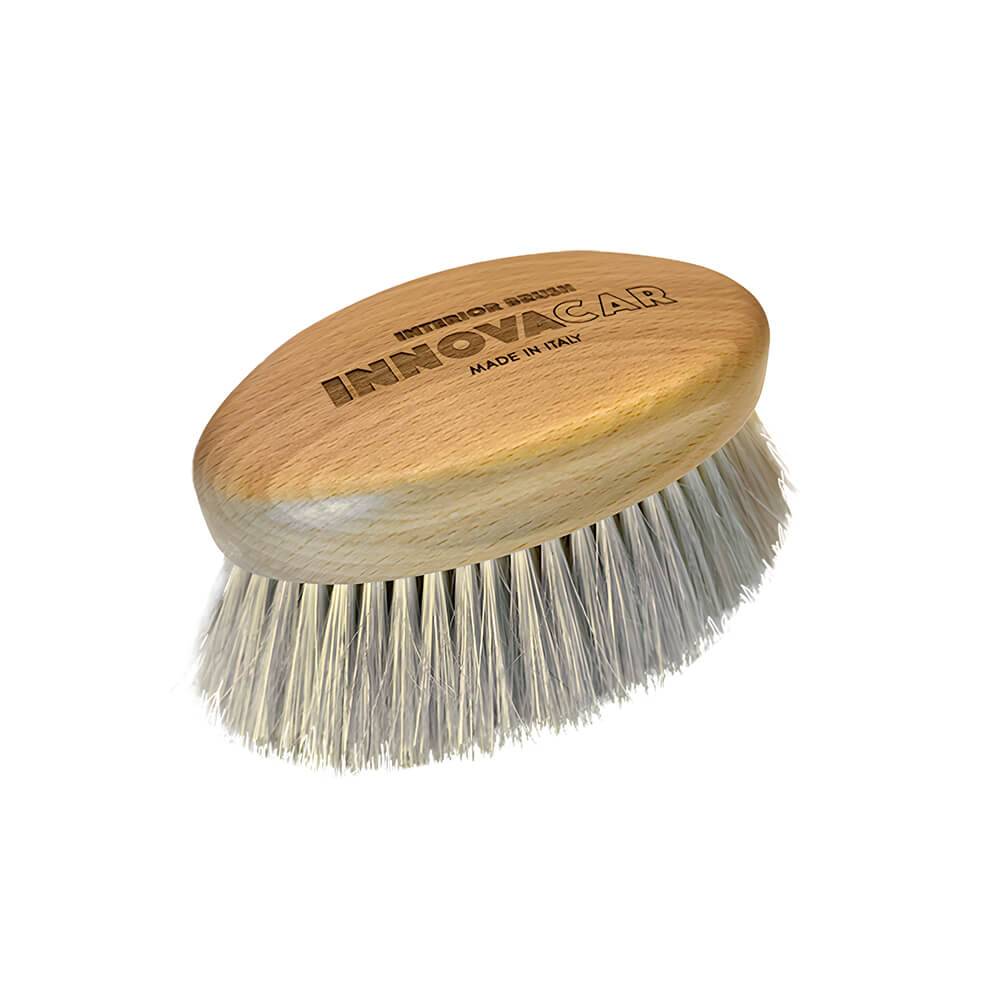 Interior Brush Innovacar - Spazzola per Pulizia Interni e Moquette Auto per Car Detailing